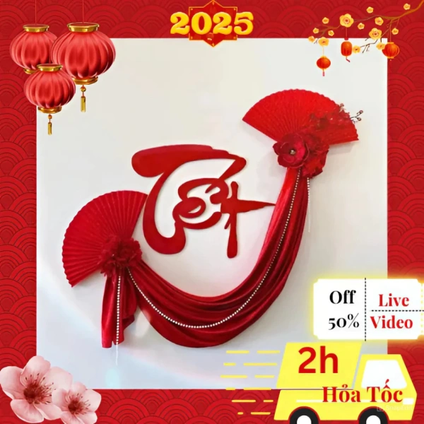 Thay vì dùng bộ chữ cứng, bạn có thể in hoa văn Tết lên giấy dán tường và gắn một số chữ nhỏ hơn ở góc. (Ảnh 4) Thay vì dùng bộ chữ cứng, bạn có thể in hoa văn Tết lên giấy dán tường và gắn một số chữ nhỏ hơn ở góc. (Ảnh 4)