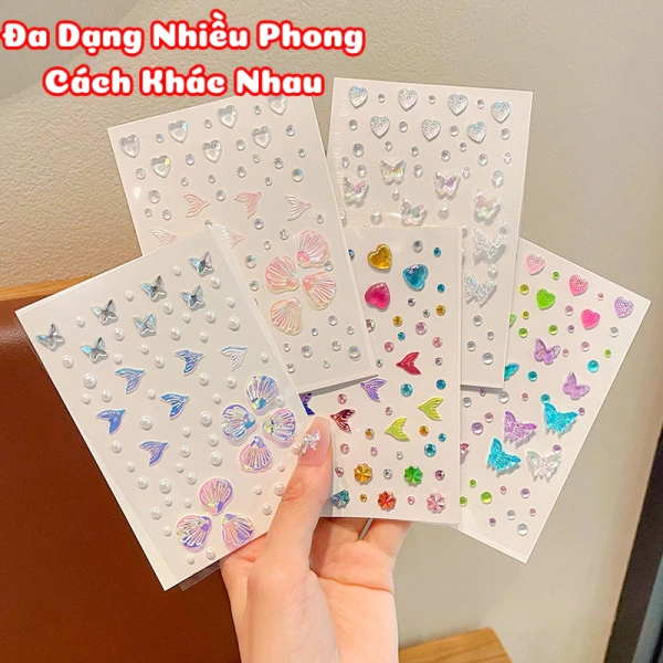 Khi những hình dán trang điểm lấp lánh biến góc chơi của bé thành không gian công chúa thực sự - Ảnh 5 Khi những hình dán trang điểm lấp lánh biến góc chơi của bé thành không gian công chúa thực sự - Ảnh 5