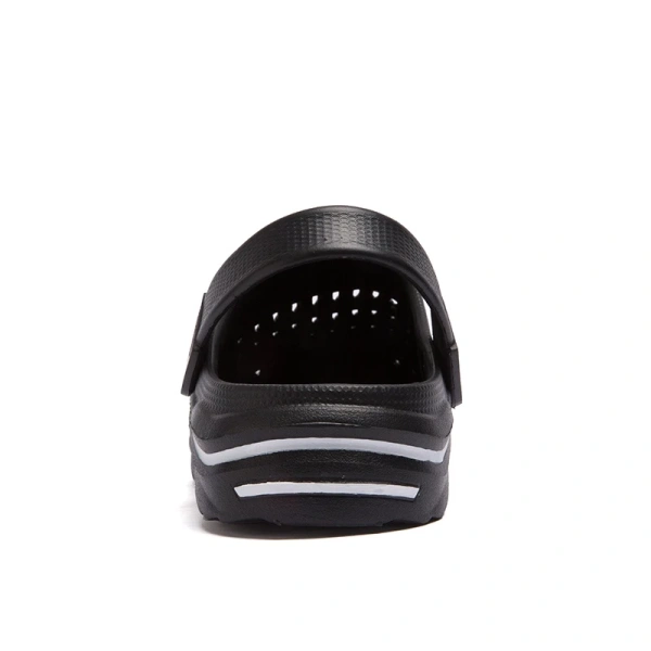 Thị trường sandal phong phú, nhưng người tiêu dùng đôi khi bỏ qua những chi tiết quan trọng, dẫn đến mua phải sản phẩm không đáp ứng nhu cầu. (Ảnh 5) Thị trường sandal phong phú, nhưng người tiêu dùng đôi khi bỏ qua những chi tiết quan trọng, dẫn đến mua phải sản phẩm không đáp ứng nhu cầu. (Ảnh 5)