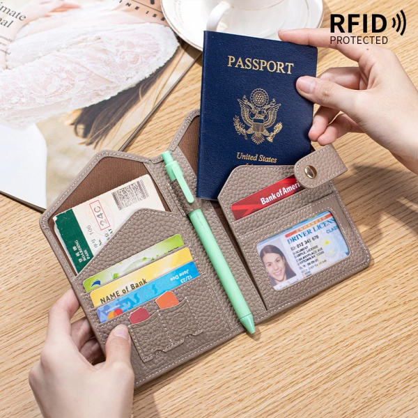 Ở mức giá hiện tại **319,541 VND** (giảm từ 389,840 VND) cho một chiếc, đây là mức đầu tư vừa phải so với chi phí thay thế lỗ hổng an ninh có thể làm ảnh hưởng đến tài khoản ngân hàng, thông tin cá nhân. (Ảnh 3)