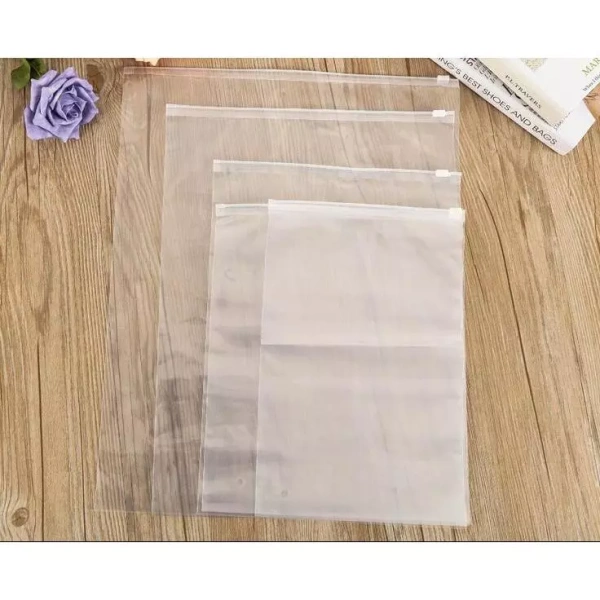 Một khi đưa ra quyết định mua sắm, người tiêu dùng thường cân nhắc giữa túi zip mini, túi nilon, và các túi vải bọc. (Ảnh 4)