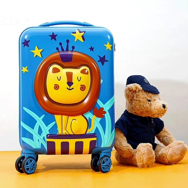 Khi mua vali kéo cho bé, các bậc cha mẹ thường gặp phải ba loại khóa chính: khóa TSA, khóa cơ số (combination lock) và khóa kéo (zip lock). (Ảnh 3) Khi mua vali kéo cho bé, các bậc cha mẹ thường gặp phải ba loại khóa chính: khóa TSA, khóa cơ số (combination lock) và khóa kéo (zip lock). (Ảnh 3)