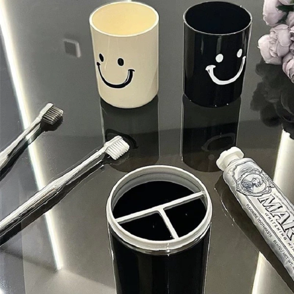 Trong các trường hợp trên, Hộp Đựng Bàn Chải Kem Đánh Răng Kết Hợp Cốc Đánh Răng Cao Cấp Đi Du Lịch là một lựa chọn đáng cân nhắc. (Ảnh 5)