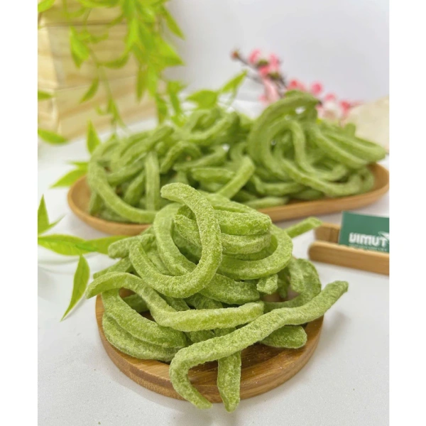 Mứt dừa vị trà xanh chứa ít đường nên có độ bám ẩm không cao, vì vậy cần bảo quản ở nơi khô ráo, thoáng mát, tránh ánh nắng trực tiếp. (Ảnh 4) Mứt dừa vị trà xanh chứa ít đường nên có độ bám ẩm không cao, vì vậy cần bảo quản ở nơi khô ráo, thoáng mát, tránh ánh nắng trực tiếp. (Ảnh 4)