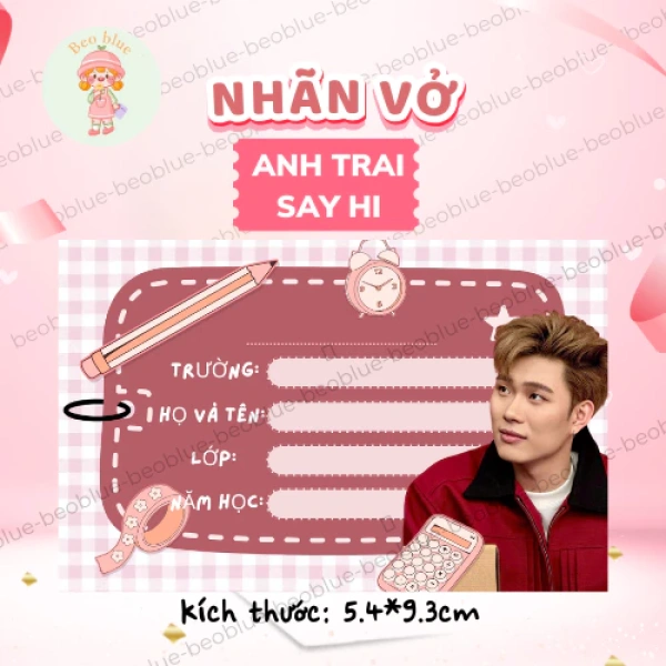 Đối với học sinh, mỗi tấm nhãn có thể đại diện cho một môn học, giúp trẻ nhanh chóng tìm thấy vở cần dùng. (Ảnh 2) Đối với học sinh, mỗi tấm nhãn có thể đại diện cho một môn học, giúp trẻ nhanh chóng tìm thấy vở cần dùng. (Ảnh 2)