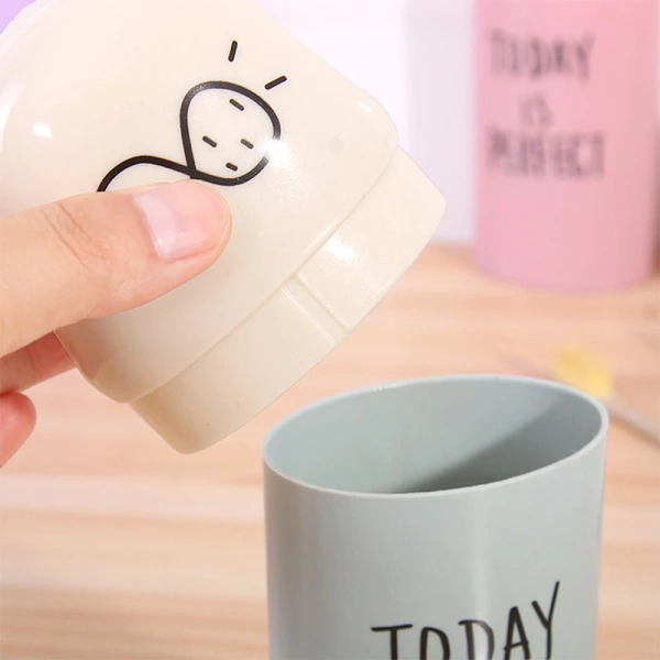 Hiện nay, người tiêu dùng có thể tiếp cận nhiều mẫu hộp đựng bàn chải, mỗi mẫu có ưu, nhược điểm riêng. (Ảnh 4)