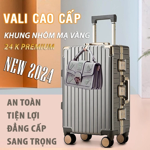 Vali cao cấp thường dùng khung nhôm dày hơn, đôi khi được phủ lớp carbon để tăng độ cứng. (Ảnh 3) Vali cao cấp thường dùng khung nhôm dày hơn, đôi khi được phủ lớp carbon để tăng độ cứng. (Ảnh 3)