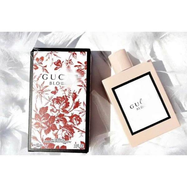 GU P.LU là một thương hiệu chuyên khai thác các lớp hương đa tầng, tạo nên sự hài hòa giữa sự tươi mới và sang trọng. (Ảnh 2)