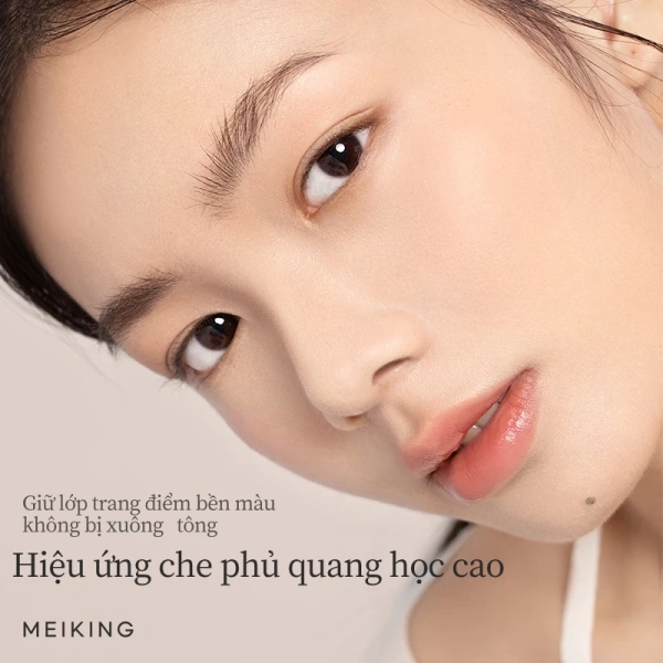 Đối với da dầu, việc chọn màu nền “quá sáng” hoặc “cực tối” sẽ làm tăng tính phản xạ của ánh sáng, khiến da trông bề mặt hơn. (Ảnh 3) Đối với da dầu, việc chọn màu nền “quá sáng” hoặc “cực tối” sẽ làm tăng tính phản xạ của ánh sáng, khiến da trông bề mặt hơn. (Ảnh 3)