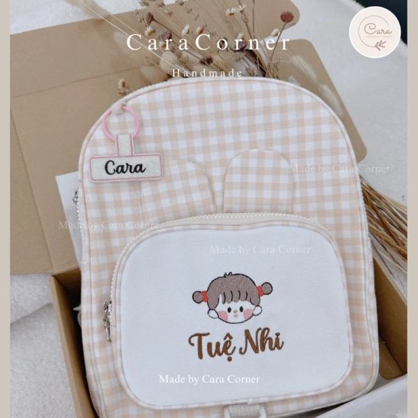 Với mức giá gốc 50.310 VND và ưu đãi giảm còn 39.000 VND, tag thêu tên là một khoản đầu tư không đáng kể so với chi phí tổng thể của chuyến đi. (Ảnh 4)