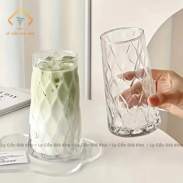 Ly thủy tinh dáng tháp 480ml‑500ml: Khi họa tiết lượn sóng khiến việc đo lượng sinh tố trở nên khó hơn dự kiến - Ảnh 1 Ly thủy tinh dáng tháp 480ml‑500ml: Khi họa tiết lượn sóng khiến việc đo lượng sinh tố trở nên khó hơn dự kiến - Ảnh 1