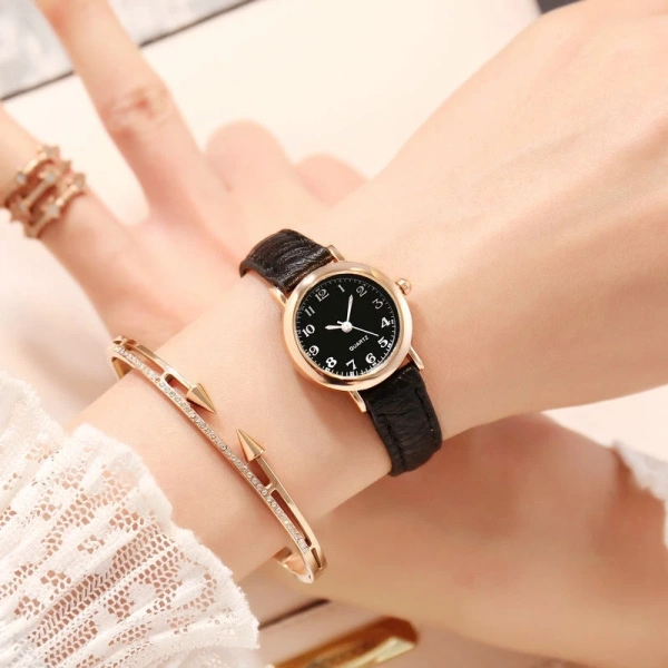 Mặt số Ả Rập trên đồng hồ nữ: Khi sự tinh tế lại gặp thách thức về độ bền trong ngày - Ảnh 4