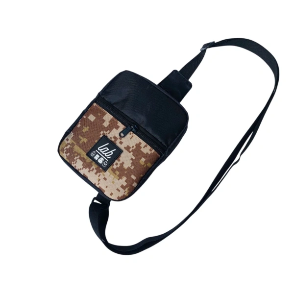 Dùng ánh sáng tự nhiên hoặc đèn flash chiếu trực tiếp lên bề mặt, so sánh với vùng màu chưa bị giặt (nếu có). (Ảnh 5)
