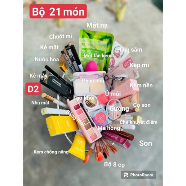 Để tối ưu hoá bộ trang điểm 21 món, việc phân loại rõ ràng giữa “cần” và “có thể bỏ qua” là bước đầu tiên. (Ảnh 3)