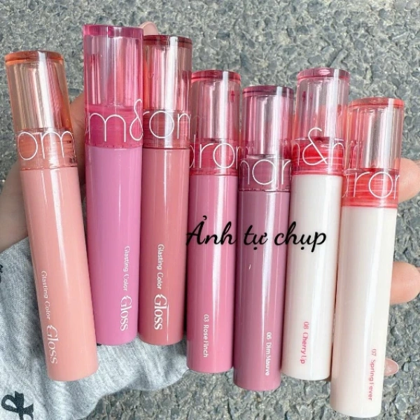 Chúng ta thường bỏ qua các bước chuẩn bị môi trước khi đi ngủ. (Ảnh 2) Chúng ta thường bỏ qua các bước chuẩn bị môi trước khi đi ngủ. (Ảnh 2)