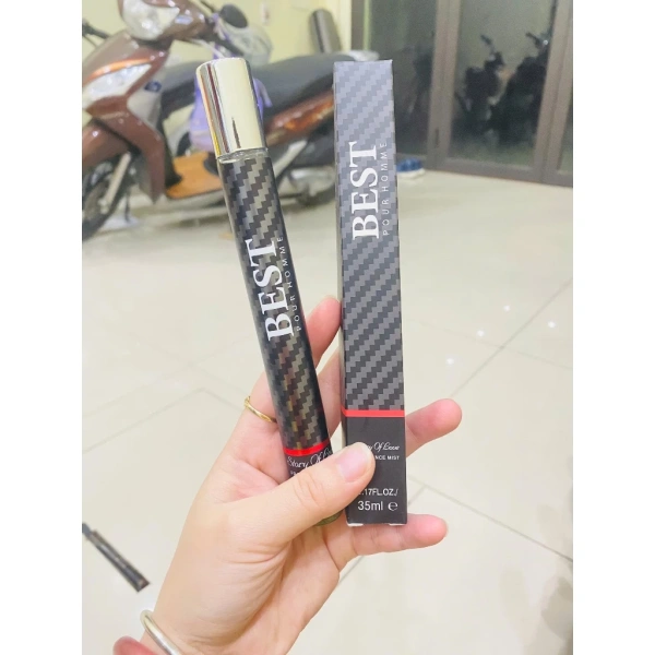 Những nhà thơm quan niệm rằng một mùi hương giống một bản nhạc với ba phần: mở đầu (top notes), trung tâm (middle notes) và phần cuối (base notes). (Ảnh 2)