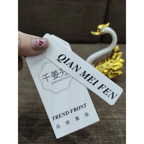 Nếu đang tìm kiếm một giải pháp tag vừa đẹp, vừa rẻ tiền, Tag cặp Quảng Châu - Tag Thời Trang SIÊU XINH 162gr là một lựa chọn đáng cân nhắc. (Ảnh 5)