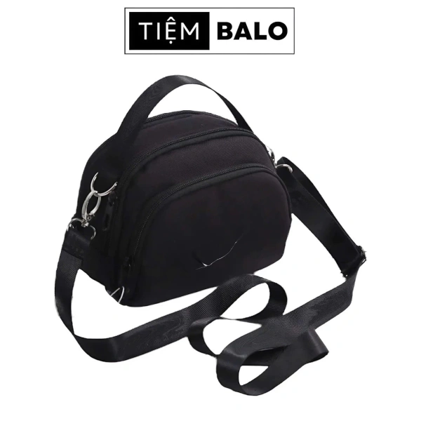 Một chiếc túi vải đeo chéo mini gọn nhẹ, lại cung cấp cảm giác an tâm chống bụi và nước suốt cả ngày - Ảnh 1