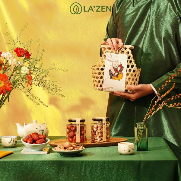 Một giỏ quà Tết bằng mây tre đan, vẻ tinh tế thường khiến người nhận quên đi lợi ích dinh dưỡng cho sức khỏe. - Ảnh 3