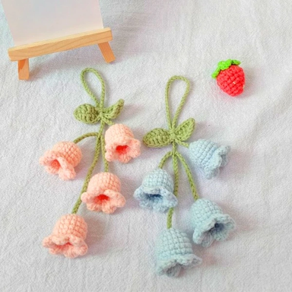 Việc lựa chọn móc khóa không chỉ dựa vào màu sắc hay hình dáng hoa mà còn phụ thuộc vào thói quen, sở thích và cách sử dụng hàng ngày của người nhận. (Ảnh 3) Việc lựa chọn móc khóa không chỉ dựa vào màu sắc hay hình dáng hoa mà còn phụ thuộc vào thói quen, sở thích và cách sử dụng hàng ngày của người nhận. (Ảnh 3)