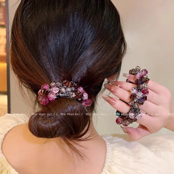 Việc lựa chọn dây phù hợp phụ thuộc vào nhu cầu cá nhân, kiểu tóc, và loại phụ kiện. (Ảnh 4) Việc lựa chọn dây phù hợp phụ thuộc vào nhu cầu cá nhân, kiểu tóc, và loại phụ kiện. (Ảnh 4)