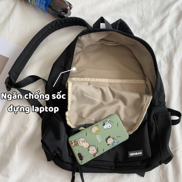 So sánh với việc thay mới balo sau mỗi mùa mưa, việc đầu tư một chiếc balo chất lượng cao, có khả năng chống thấm và bảo vệ laptop sẽ giảm chi phí lâu dài. (Ảnh 5) So sánh với việc thay mới balo sau mỗi mùa mưa, việc đầu tư một chiếc balo chất lượng cao, có khả năng chống thấm và bảo vệ laptop sẽ giảm chi phí lâu dài. (Ảnh 5)