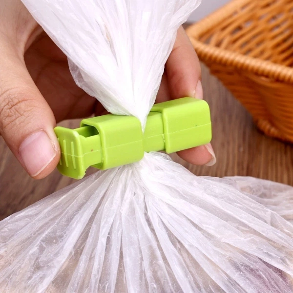 Việc phát hiện sớm các dấu hiệu này sẽ giúp bạn kịp thời thay thế kẹp kém, giảm tối đa khả năng mùi lan và bảo quản thực phẩm hiệu quả hơn. (Ảnh 4) Việc phát hiện sớm các dấu hiệu này sẽ giúp bạn kịp thời thay thế kẹp kém, giảm tối đa khả năng mùi lan và bảo quản thực phẩm hiệu quả hơn. (Ảnh 4)