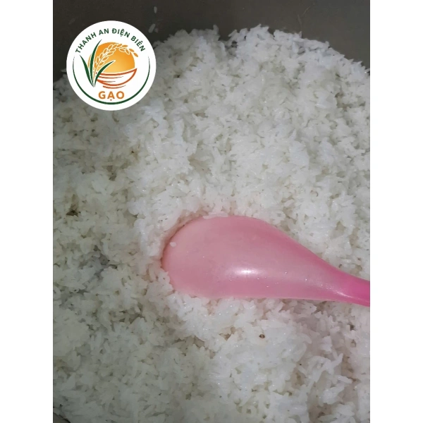 Mùi thơm bền lâu của gạo xát mộc dẻo hút chân không thay đổi cảm nhận về bữa cơm hàng ngày - Ảnh 5 Mùi thơm bền lâu của gạo xát mộc dẻo hút chân không thay đổi cảm nhận về bữa cơm hàng ngày - Ảnh 5