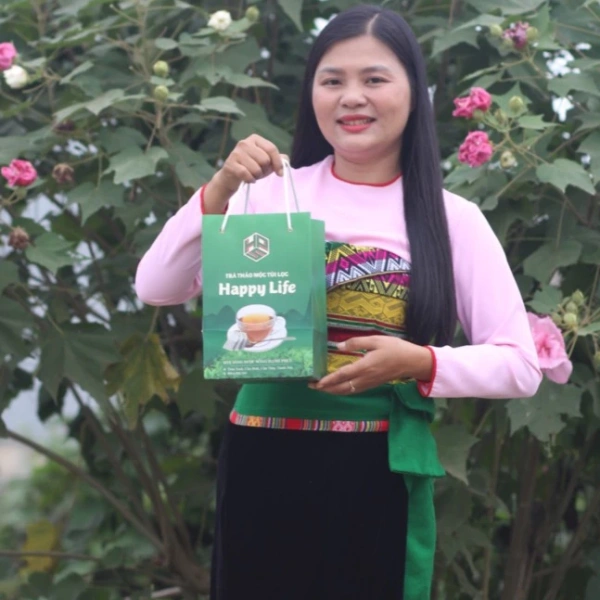 Rất nhiều người bỏ qua khâu bảo quản, dẫn đến việc túi trà bị ẩm ướt, mất mùi vị và thậm chí bị hư hỏng sớm. (Ảnh 3) Rất nhiều người bỏ qua khâu bảo quản, dẫn đến việc túi trà bị ẩm ướt, mất mùi vị và thậm chí bị hư hỏng sớm. (Ảnh 3)