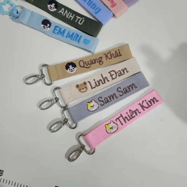 Đối với bài viết, nên tập trung vào các từ khóa như “thẻ tên cotton”, “đánh dấu ba lô cho bé”, “ngăn mất đồ trẻ em”, “name tag cotton đa màu”. (Ảnh 5) Đối với bài viết, nên tập trung vào các từ khóa như “thẻ tên cotton”, “đánh dấu ba lô cho bé”, “ngăn mất đồ trẻ em”, “name tag cotton đa màu”. (Ảnh 5)