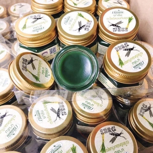 Lập một reminder mỗi 6 tháng để kiểm tra các lọ thuốc bôi hiện có trong nhà. (Ảnh 5) Lập một reminder mỗi 6 tháng để kiểm tra các lọ thuốc bôi hiện có trong nhà. (Ảnh 5)