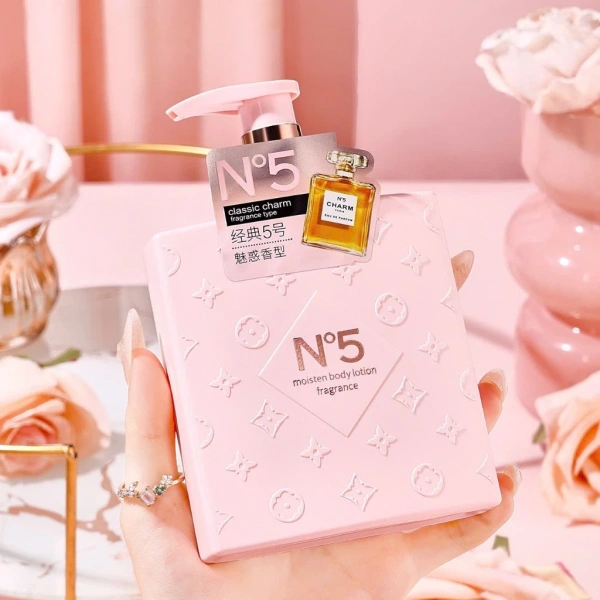 Những ai mê mùi hương dịu nhẹ của dưỡng thể thường bỏ qua dấu hiệu da còn khô kéo dài - Ảnh 1 Những ai mê mùi hương dịu nhẹ của dưỡng thể thường bỏ qua dấu hiệu da còn khô kéo dài - Ảnh 1