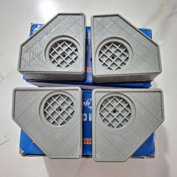 Những bất ngờ khi gầm máy giặt được nâng lên bằng chân đế cao 6 cm: việc quét bụi giờ không còn phiền phức - Ảnh 4