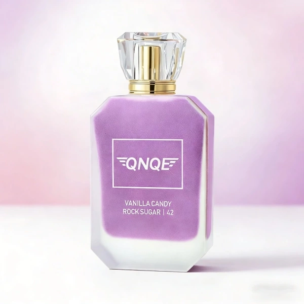 Trong số các sản phẩm được giới thiệu, QNQE Nước hoa với hương hoa oải hương tươi mát, lâu lưu hương, được thiết kế đặc biệt cho các dịp hẹn hò và tiệc tùng, có thể là lựa chọn đáng cân nhắc. (Ảnh 4)