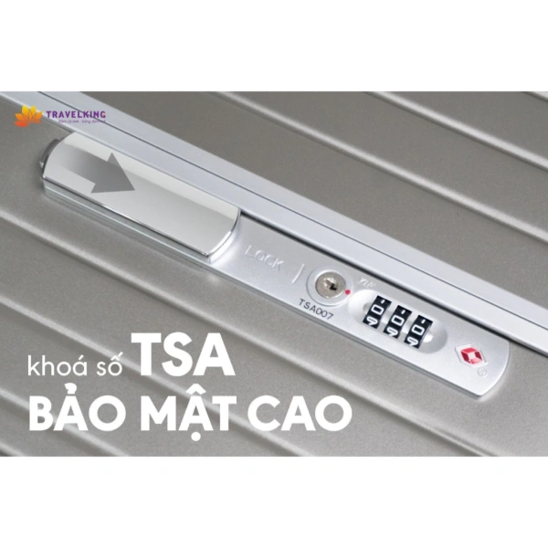 Việc có một cổng sạc trên vali không đồng nghĩa với việc mọi thứ sẽ trở nên tự động tiện lợi. (Ảnh 5) Việc có một cổng sạc trên vali không đồng nghĩa với việc mọi thứ sẽ trở nên tự động tiện lợi. (Ảnh 5)