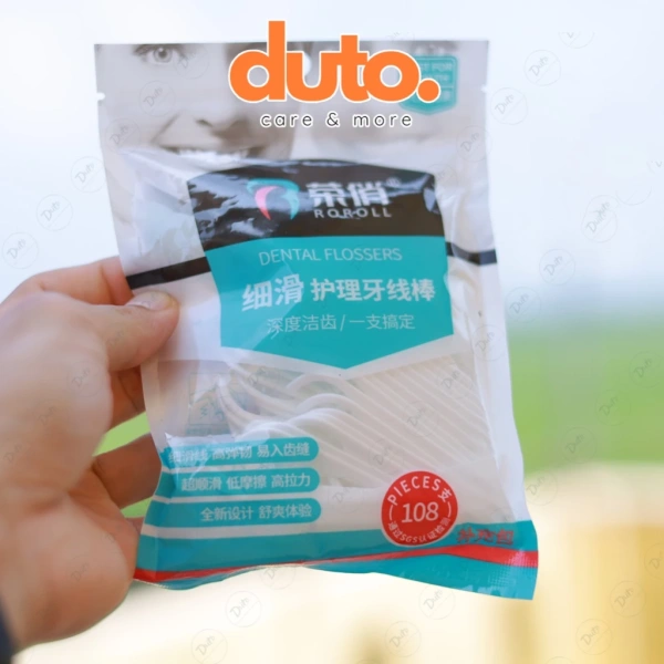 Ánh sáng mặt trời trực tiếp, nhiệt độ cao trong phòng tắm hoặc tủ thuốc không được thông gió có thể làm nhựa PE mềm ra, gây ra hiện tượng biến dạng, đồng thời làm sợi chỉ nylon bị co lại hoặc mất độ căng. (Ảnh 2) Ánh sáng mặt trời trực tiếp, nhiệt độ cao trong phòng tắm hoặc tủ thuốc không được thông gió có thể làm nhựa PE mềm ra, gây ra hiện tượng biến dạng, đồng thời làm sợi chỉ nylon bị co lại hoặc mất độ căng. (Ảnh 2)