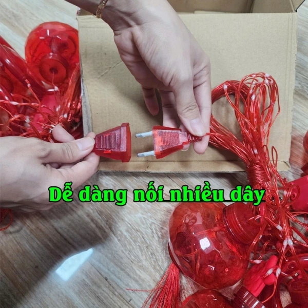 Một trong những lựa chọn đang được nhiều gia đình ưa chuộng hiện nay là Dây đèn rèm Lồng Đèn Đỏ may mắn, dài 3 m. (Ảnh 5)