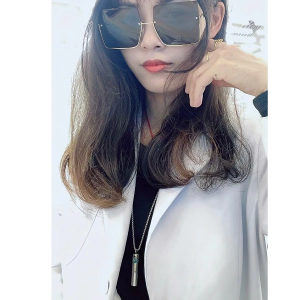 Mặc dù vòng cổ được làm từ thép titan và đi kèm các phụ kiện chất lượng, nhưng chúng vẫn có giới hạn tuổi thọ. (Ảnh 5) Mặc dù vòng cổ được làm từ thép titan và đi kèm các phụ kiện chất lượng, nhưng chúng vẫn có giới hạn tuổi thọ. (Ảnh 5)