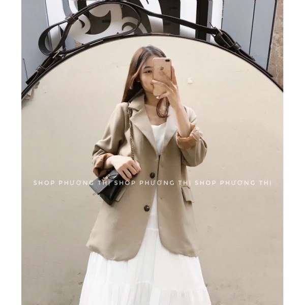 Trong quá trình chọn blazer, nhiều người chỉ tập trung vào màu sắc và dáng áo, còn quên rằng nút và các chi tiết phụ là “công tắc” cuối cùng quyết định sự tiện lợi và cảm giác thoải mái. (Ảnh 5) Trong quá trình chọn blazer, nhiều người chỉ tập trung vào màu sắc và dáng áo, còn quên rằng nút và các chi tiết phụ là “công tắc” cuối cùng quyết định sự tiện lợi và cảm giác thoải mái. (Ảnh 5)
