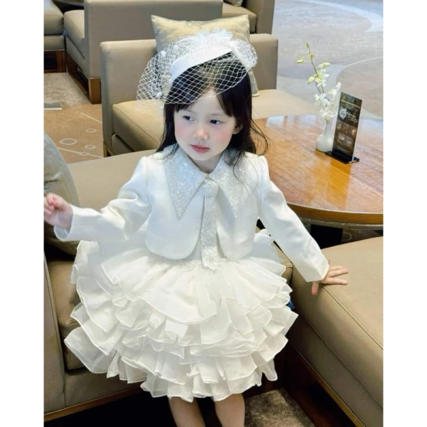 Trong những lúc muốn tạo nên một phong cách độc đáo, “mũ công nương cổ điển” là một lựa chọn đáng cân nhắc. (Ảnh 4)