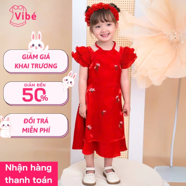Những chi tiết nhỏ trong áo dài bé gái màu đỏ khiến cha mẹ phải cân nhắc lại độ thoải mái cho con. - Ảnh 1 Những chi tiết nhỏ trong áo dài bé gái màu đỏ khiến cha mẹ phải cân nhắc lại độ thoải mái cho con. - Ảnh 1