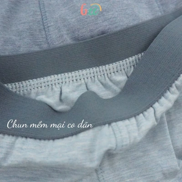 Kiểm tra các đường may: các đường may không thừa, chỉ dùng chỉ bền và không gây kích ứng da bé là tiêu chuẩn cần quan tâm. (Ảnh 5) Kiểm tra các đường may: các đường may không thừa, chỉ dùng chỉ bền và không gây kích ứng da bé là tiêu chuẩn cần quan tâm. (Ảnh 5)