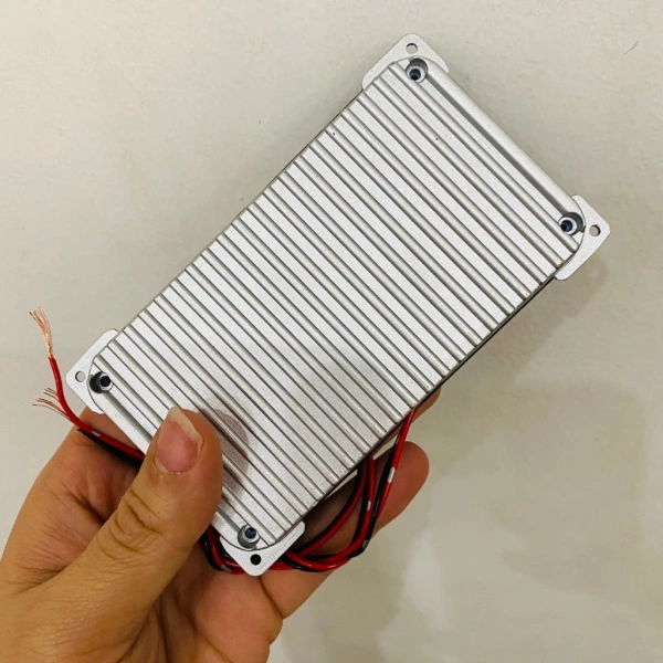 Trong danh mục sản phẩm hiện nay, Mạch sạc nhanh không dây cho ô tô sử dụng điện 12‑24 V có vỏ hộp nhôm tản nhiệt là một ví dụ điển hình. (Ảnh 3) Trong danh mục sản phẩm hiện nay, Mạch sạc nhanh không dây cho ô tô sử dụng điện 12‑24 V có vỏ hộp nhôm tản nhiệt là một ví dụ điển hình. (Ảnh 3)