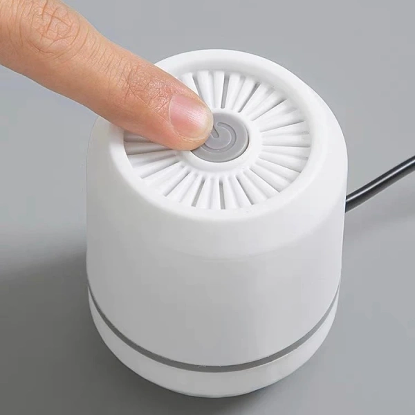 Áo khoác dày không chỉ chịu áp lực nén mạnh mà còn có thể bị ảnh hưởng bởi nhiệt độ và độ ẩm trong quá trình hút. (Ảnh 3)