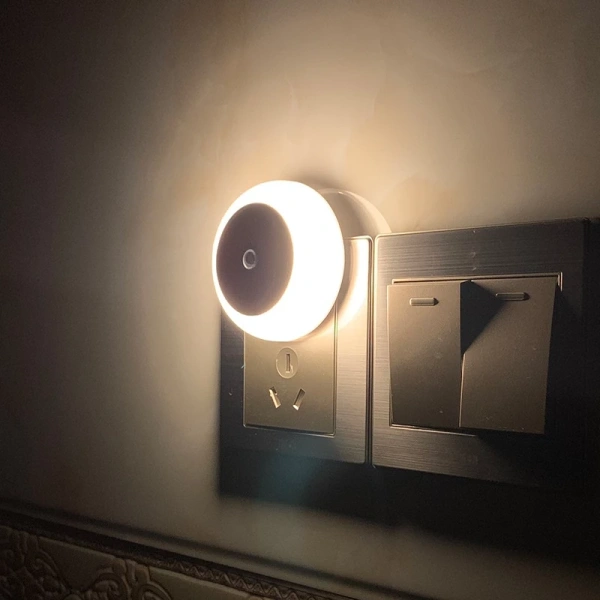 Trong bối cảnh nhiều người đang tìm kiếm cách cân bằng tiện ích và chất lượng giấc ngủ, Đèn Ngủ Cảm Ứng LED Ánh Sáng TỰ ĐỘNG TẮT BẬT Decor Phòng Ngủ nổi lên như một sản phẩm đáng cân nhắc. (Ảnh 4) Trong bối cảnh nhiều người đang tìm kiếm cách cân bằng tiện ích và chất lượng giấc ngủ, Đèn Ngủ Cảm Ứng LED Ánh Sáng TỰ ĐỘNG TẮT BẬT Decor Phòng Ngủ nổi lên như một sản phẩm đáng cân nhắc. (Ảnh 4)