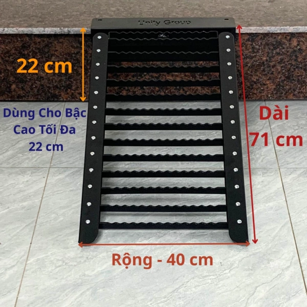 Sau khi hoàn thành lắp đặt, hãy đứng nhẹ lên cầu xe và thử di chuyển để xem có độ lắc lư hay không. (Ảnh 4) Sau khi hoàn thành lắp đặt, hãy đứng nhẹ lên cầu xe và thử di chuyển để xem có độ lắc lư hay không. (Ảnh 4)