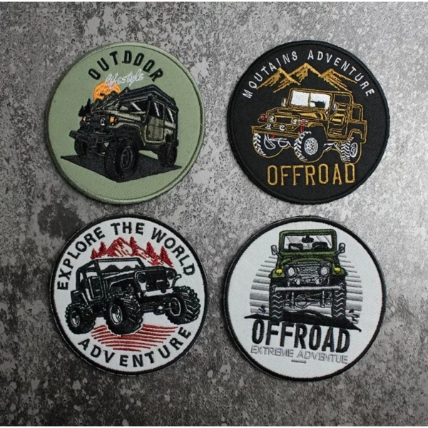 Patch có lớp Velcro cho phép gắn, gỡ dễ dàng nhưng thiếu độ bền lâu dài và có nguy cơ lộ chỉ khi bề mặt bị cọ xát. (Ảnh 4)