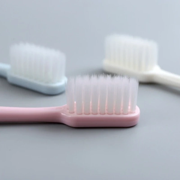 Dưới đây là bảng so sánh nhanh giữa ba mẫu hộp bảo quản thường được người du lịch lựa chọn, bao gồm mẫu “Set 4 bàn chải đánh răng du lịch tiện lợi có hộp” đang được bán trên một số nền tảng thương mại điện tử, và các lựa chọn thay thế. (Ảnh 4)