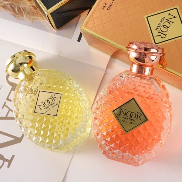 Nước hoa hương hoa nhài: Khi mùi thơm lâu ngóng chỉ kéo dài vài phút - Ảnh 1 Nước hoa hương hoa nhài: Khi mùi thơm lâu ngóng chỉ kéo dài vài phút - Ảnh 1