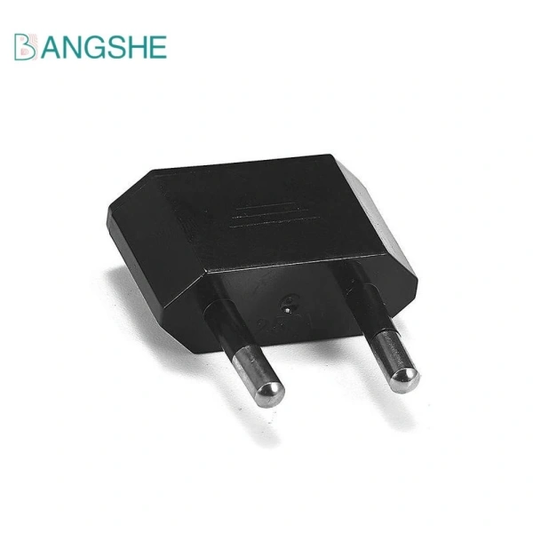 Rõ ràng chỉ một cắm không đủ: Khi bộ chuyển đổi du lịch gây gián đoạn sạc điện thoại ở khách sạn EU - Ảnh 1 Rõ ràng chỉ một cắm không đủ: Khi bộ chuyển đổi du lịch gây gián đoạn sạc điện thoại ở khách sạn EU - Ảnh 1